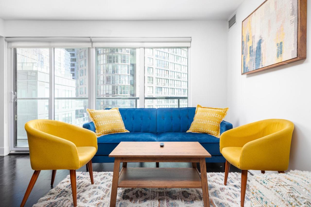 Upscale & Modern 2Bd + Den 2Ba Heart Of Downtown! Toronto Exterior photo